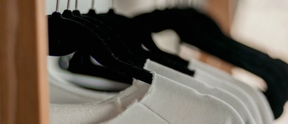 O que é camiseta canelada? Conheça todos os detalhes!
