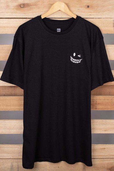 camiseta plus size smile blink