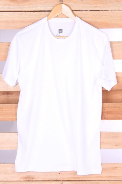 camiseta basica branca