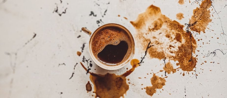 Como Tirar Mancha de Café na Roupa: Guia Completo e Eficaz