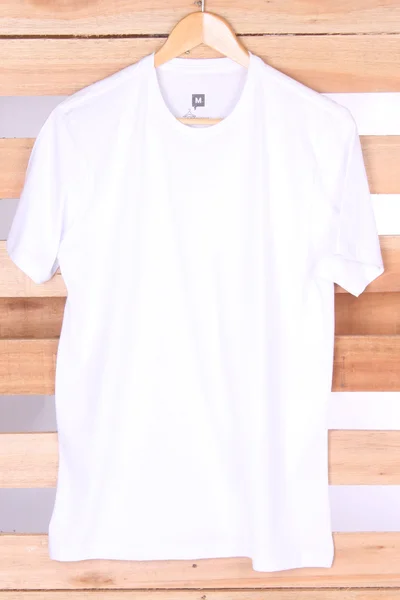 camiseta branca basica