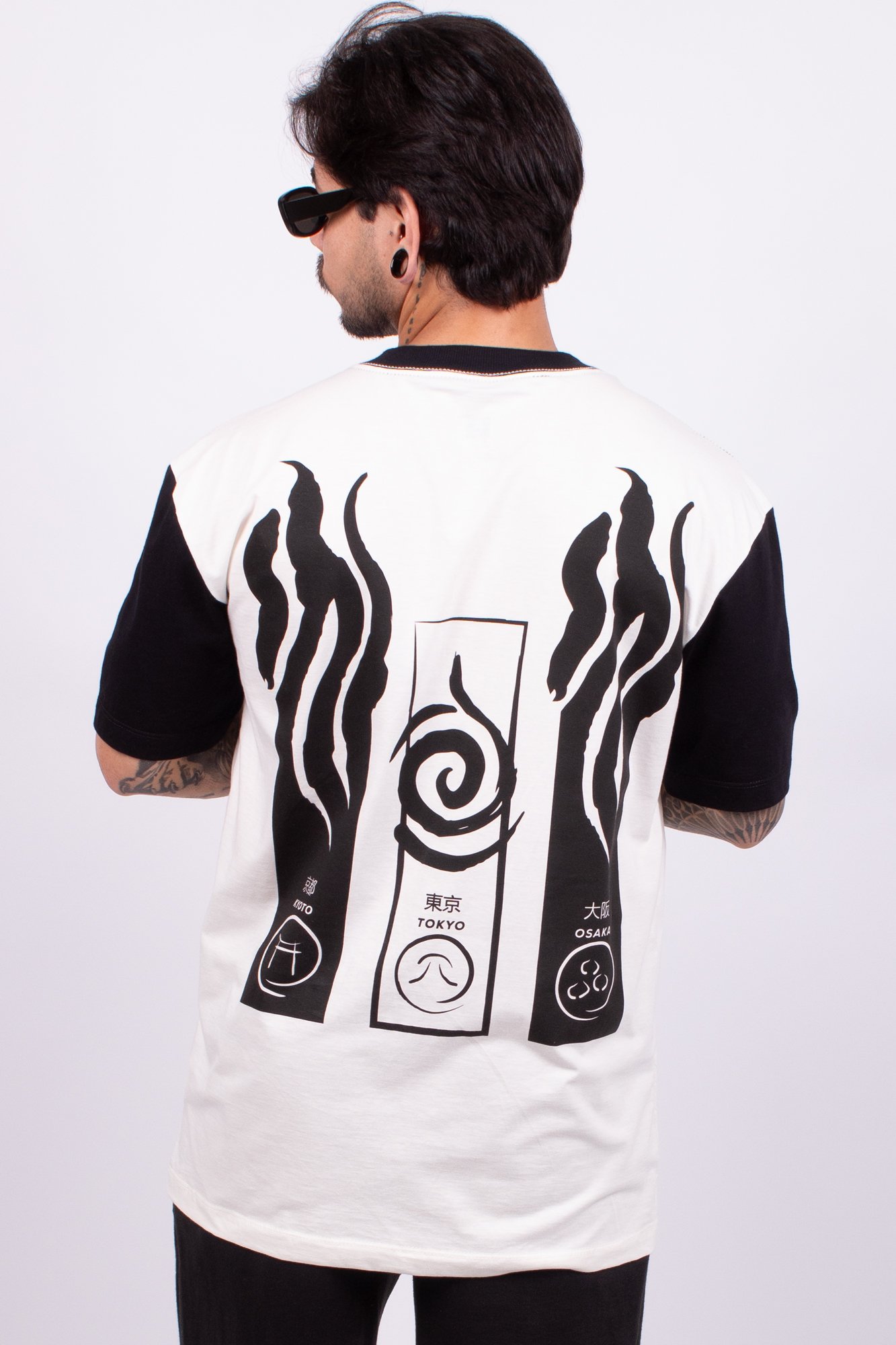 ヨト　2XL Camiseta Oversized Kyoto, Tokyo e Osaka Off White