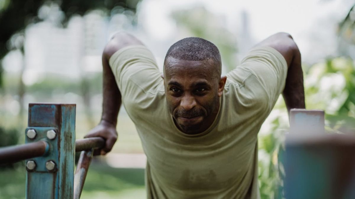 homem fazendo exercicio